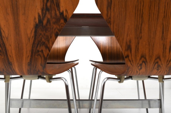 Image 1 of Arne Jacobsen Shaker Tafel en Serie 7 Stoelen 1960S