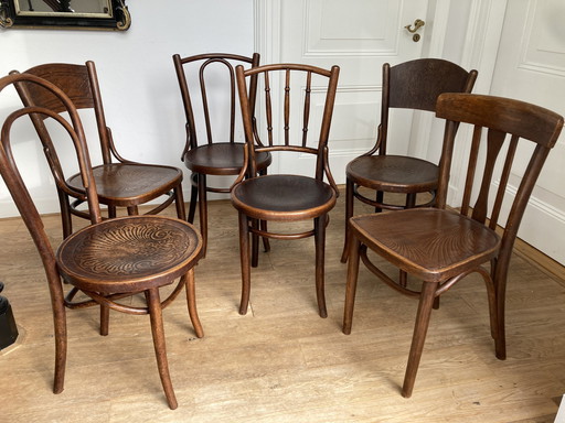 6X Thonet En Andere Bentwood Stoelen