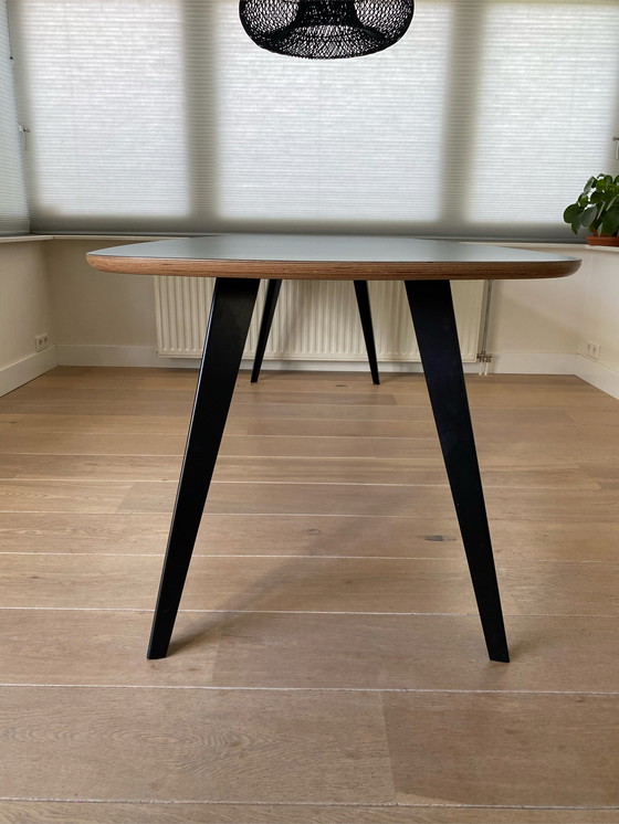 Image 1 of Tables by Tim ovale eettafel