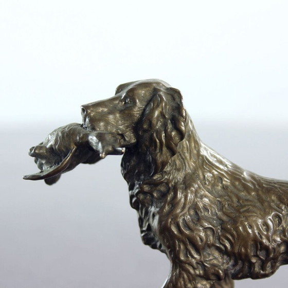 Image 1 of Vintage bronzen beeld van jagende retriever, Tsjecho-Slowakije jaren 1930