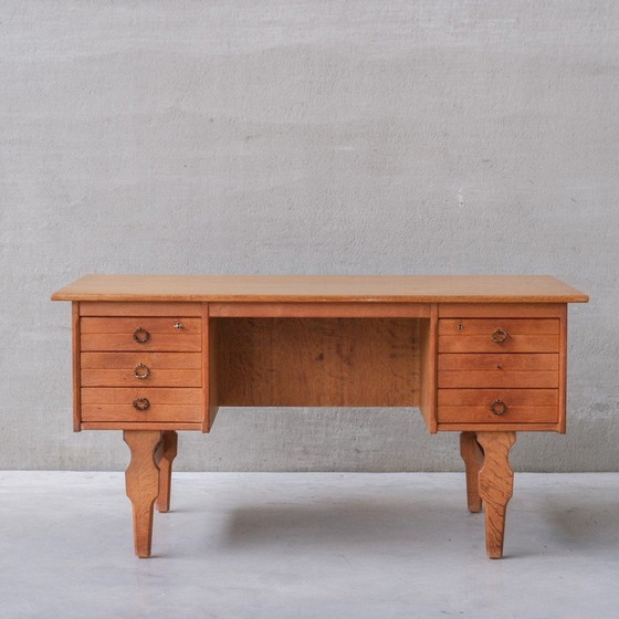 Image 1 of Deens eikenhouten bureau Mid Century, 1960