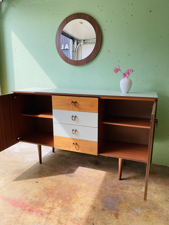 Image 1 of Vintage dressoir