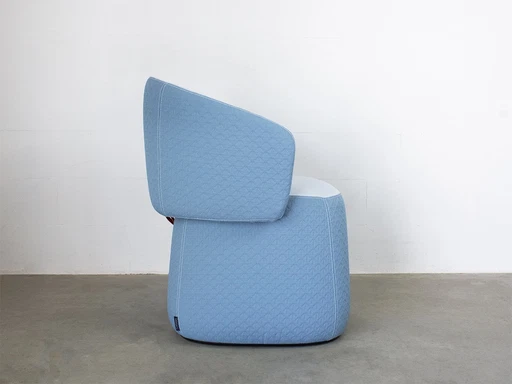 Haworth Fauteuil annex voetenbank Chick Design Patricia Urquiola