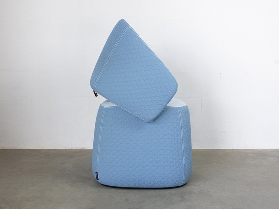 Image 1 of Haworth Fauteuil annex voetenbank Chick Design Patricia Urquiola