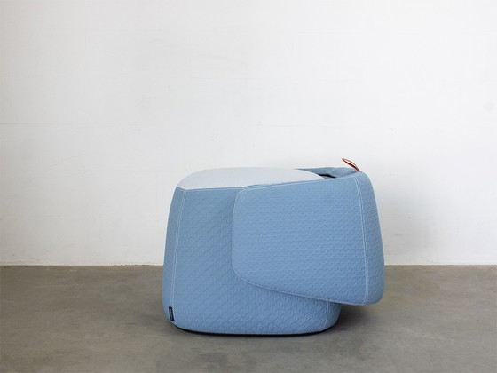 Image 1 of Haworth Fauteuil annex voetenbank Chick Design Patricia Urquiola