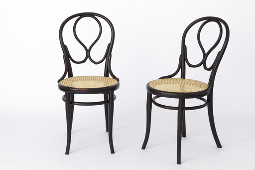 2 Thonet stoelen nr. 20, ca. 1930-1940S