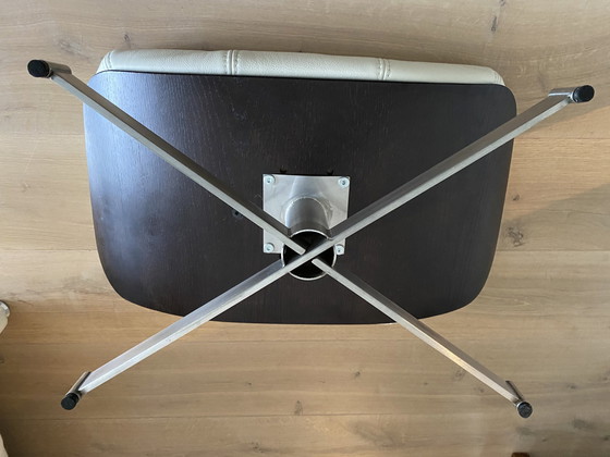 Image 1 of Moderne hocker wit leer