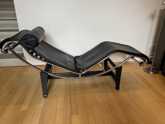 Image 1 of Cassina Lc4 Le Corbusier Chaise Longue Zwart Leer Chroom