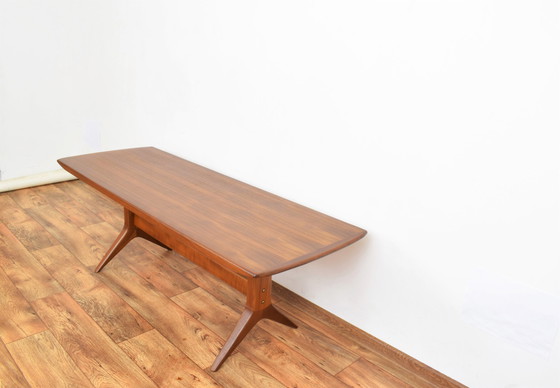 Image 1 of Mid Century Deense Teakhouten Salontafel van Johannes Andersen, 1960S.