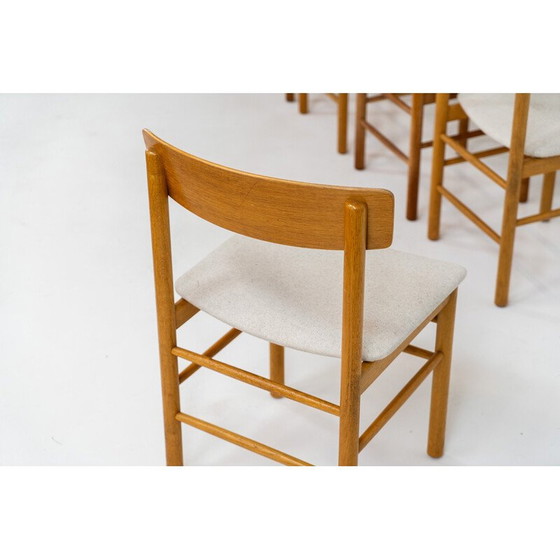 Image 1 of Set van 6 vintage eetkamerstoelen model 250 in massief eiken en beige stof voor Farstrup, Denemarken 1956
