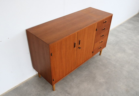 Image 1 of Vintage Zweeds Dressoir