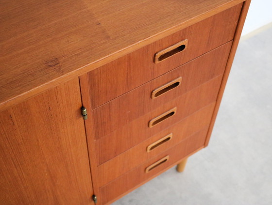 Image 1 of Vintage Zweeds Dressoir