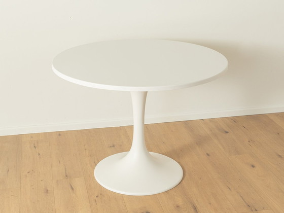 Image 1 of Eettafel Tulip van Lübke