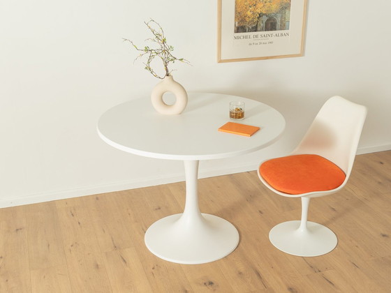 Image 1 of Eettafel Tulip van Lübke