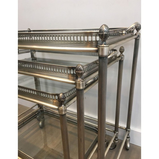Image 1 of Suite van 3 Vintage Franse 1970 Nesting Tables op wielen