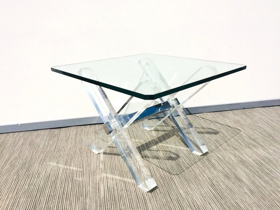 Image 1 of Plexiglas & Glas Lage Tafel. Vintage 80S