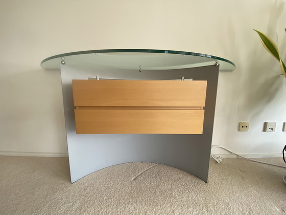 Image 1 of Leolux Console / Sidetable Glas, Gematteerd Aluminium En Licht Eikenhout