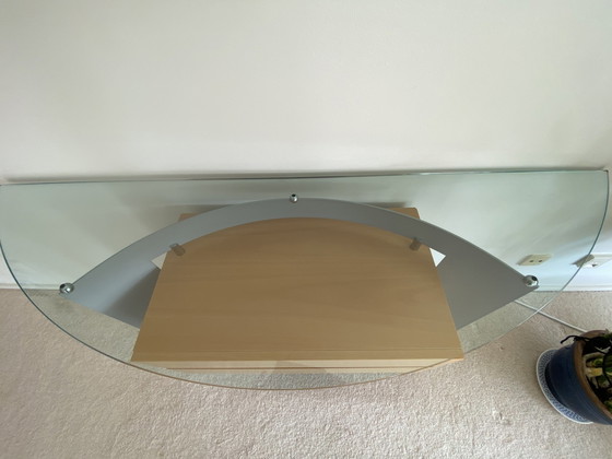 Image 1 of Leolux Console / Sidetable Glas, Gematteerd Aluminium En Licht Eikenhout