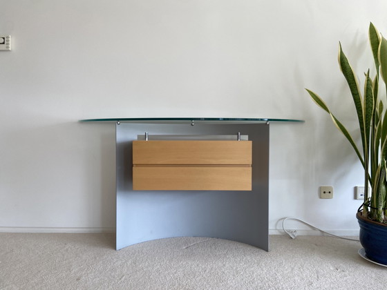 Image 1 of Leolux Console / Sidetable Glas, Gematteerd Aluminium En Licht Eikenhout