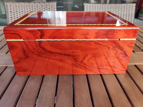 Image 1 of Gelakte Humidor