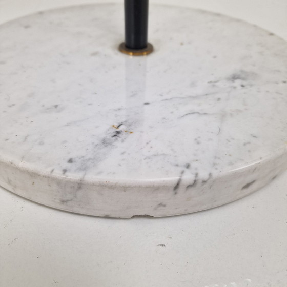 Image 1 of Staande lamp met marmeren voet en opaline glas, Italië 1960'S