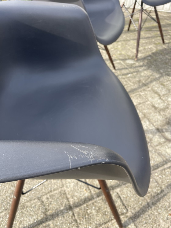 Image 1 of 5x Vitra Eames Stoelen