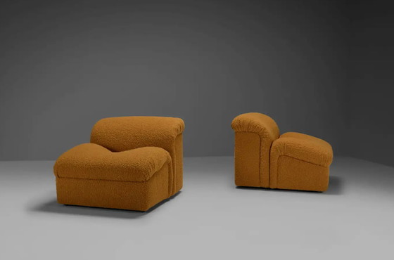 Image 1 of 2x MetalArte Bouclé 'Onda' Loungestoelen