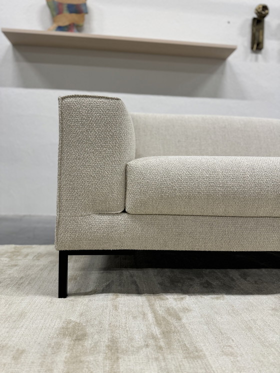 Image 1 of Design On Stock Aikon Loveseat Kaya Ibis Stof