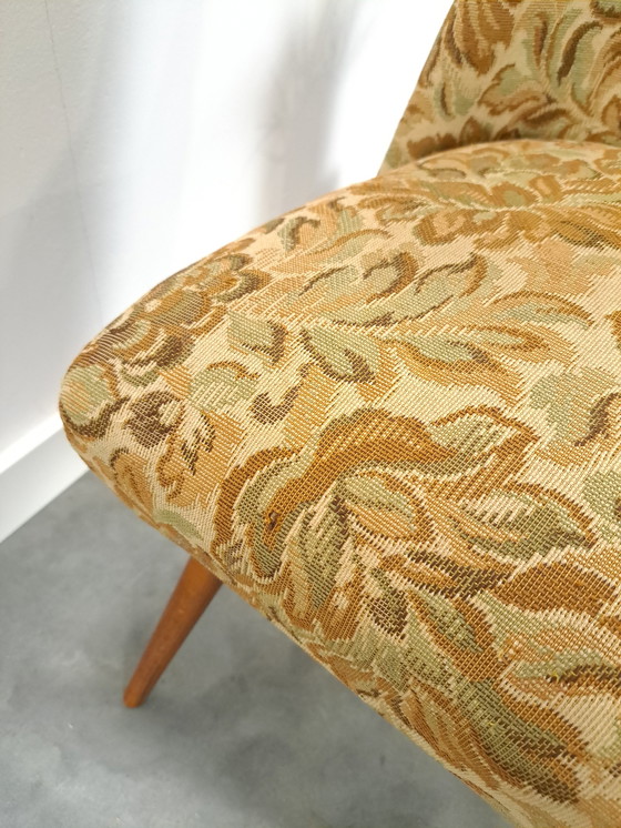 Image 1 of Bloemen stoel met bruin kunstleder vintage