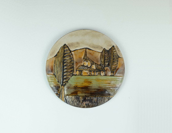 Image 1 of vintage ruscha wandtegel landelijk landschap met huis en bomen jaren 70