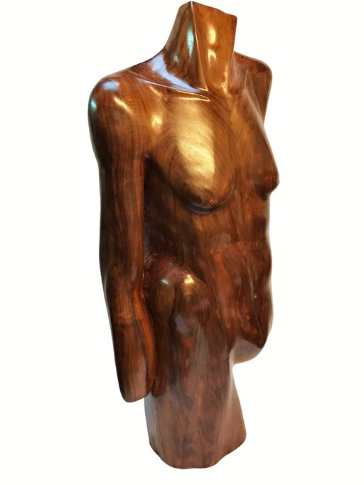 Fitness guy wooden sculpture