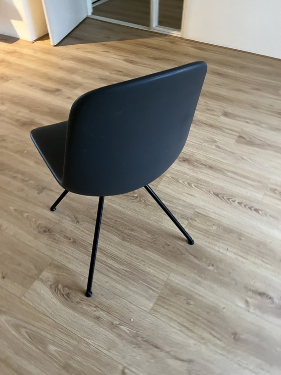 Image 1 of Strain Eetkamertafel Plus 8 Tonon Step Stoelen