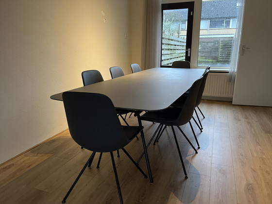 Image 1 of Strain Eetkamertafel Plus 8 Tonon Step Stoelen