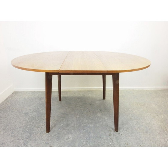 Image 1 of Vintage teakfineer ronde uitschuifbare eettafel 1950