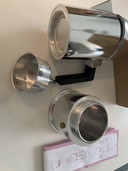 Alessi, Espresso koffiezetapparaat 6 kopjes, Ontwerp Aldo Rossi.