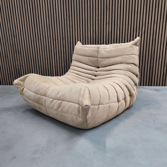 Image 1 of Ligne Roset Togo beige microvezel