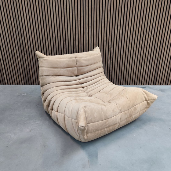 Image 1 of Ligne Roset Togo beige microvezel