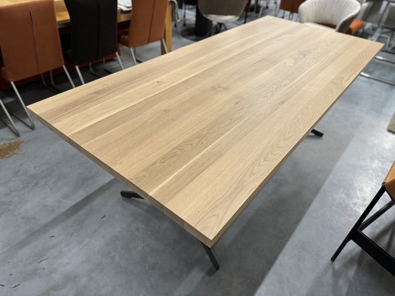 Image 1 of Rolf Benz 921 Eetkamertafel Eiken hout l220