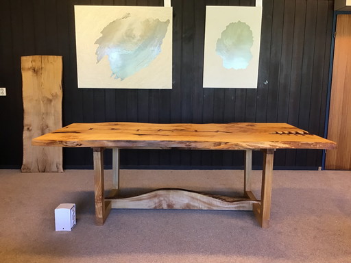 Artistieke Eettafel Puur Handgemaakt