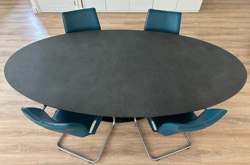 Bree'S New World Libra Tafel Met 4 Lunette Stoelen