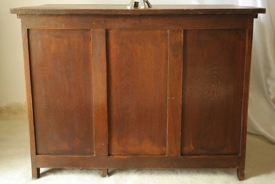 Image 1 of Vintage eikenhouten bureau met voet