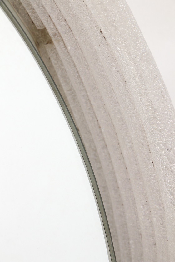 Image 1 of Hillebrand Vintage Ronde Plexiglas Badkamerspiegel met Binnenverlichting.