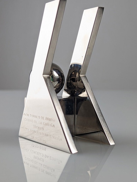 Image 1 of Damian Garrido Sculptuur Brug Trofee