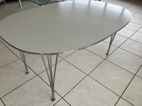 Image 1 of Fritz Hansen Superellipse eettafel