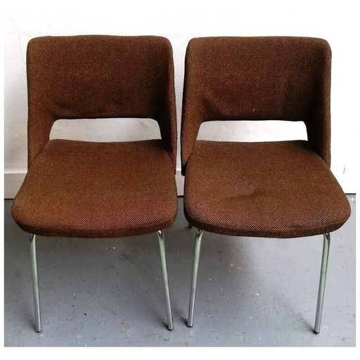 Paar vintage stoelen in bruine stof van Arne Jacobsen, 1950