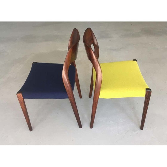 Image 1 of Set van 4 Scandinavische vintage stoelen in rozenhout, 1950