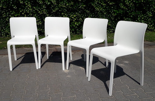 3+1 Magis Chair First ontwerp Stefano Giovannoni, stapelbaar