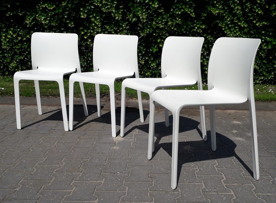 Image 1 of 3+1 Magis Chair First ontwerp Stefano Giovannoni, stapelbaar