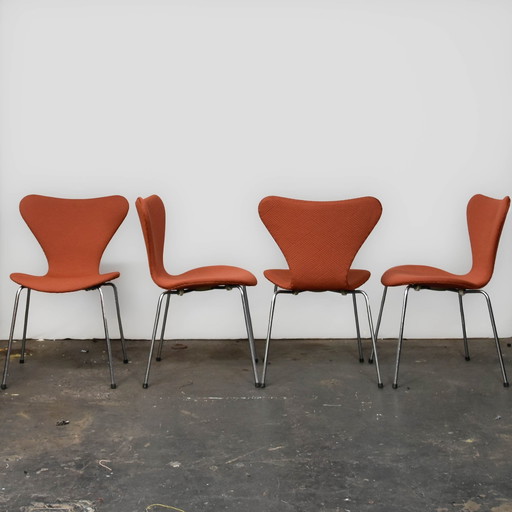 4X Fritz Hansen Vlinderstoel