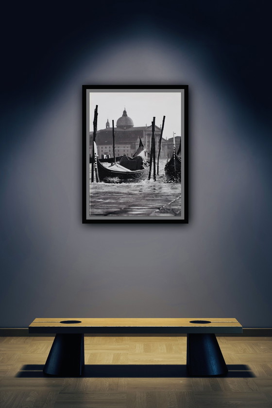 Image 1 of Lithografische Foto Print, "Venice Black and White". Origineel Vintage Posterjaar 1996.